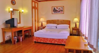 Ridgewood Hotel Baguio Near The Mansion