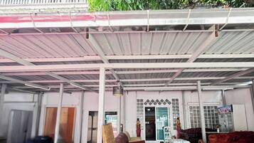 ลานระเบียง/นอกชาน