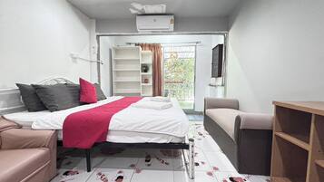 Standard Double Bed with Bunk Bed | Iron/ironing board, free WiFi, bed sheets
