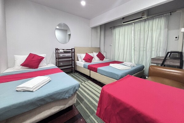 熨斗/熨衫板、免費 Wi-Fi、床單