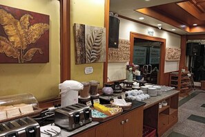 Petit déjeuner buffet