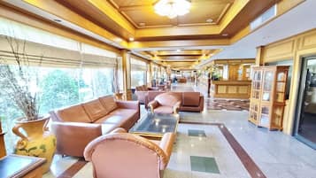 Kawasan tempat duduk lobi