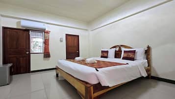Standard Double Room | Free WiFi