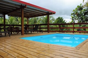 Outdoor pool - Spacious Creole cottage with private pool (Goyave)