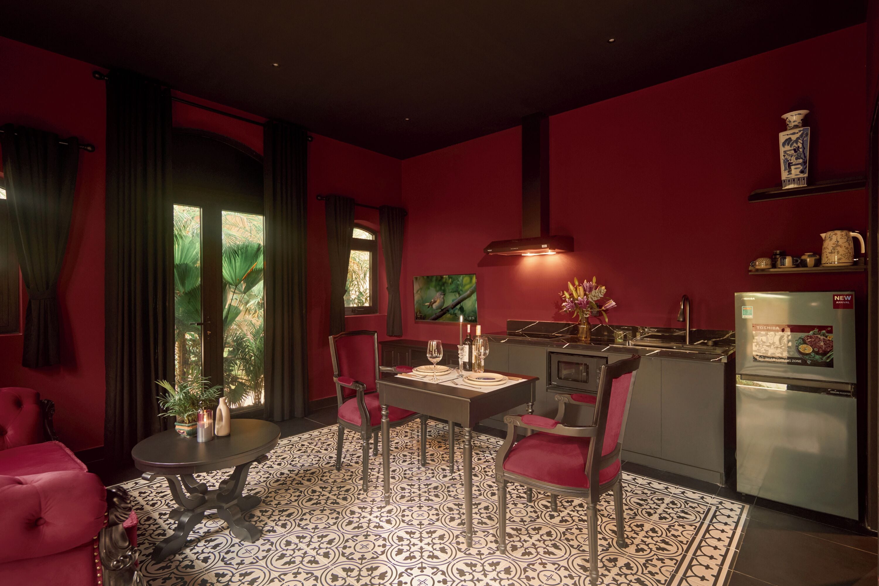 Comfort Double Room, Garden View | Minibar, in-room safe, desk, laptop workspace