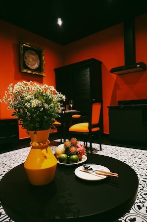 奢华双人房, 花园景观 | 迷你吧、办公桌、笔记本电脑工作区、免费 WiFi