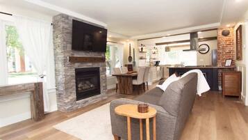 Smart TV, fireplace, offices