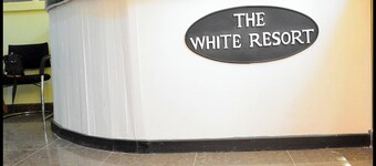 The White Resort Athiriver