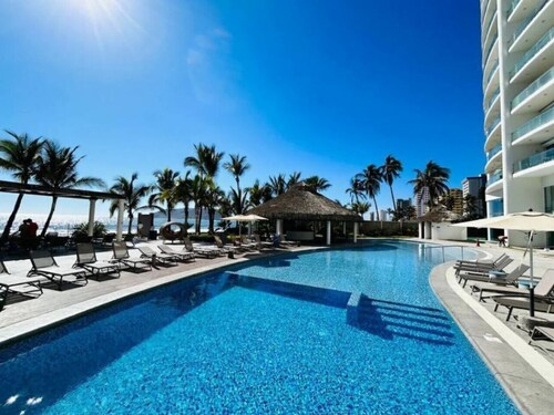 Sunset Paradise at Camino al Mar – 2BR/2BA with Stunning Ocean Views