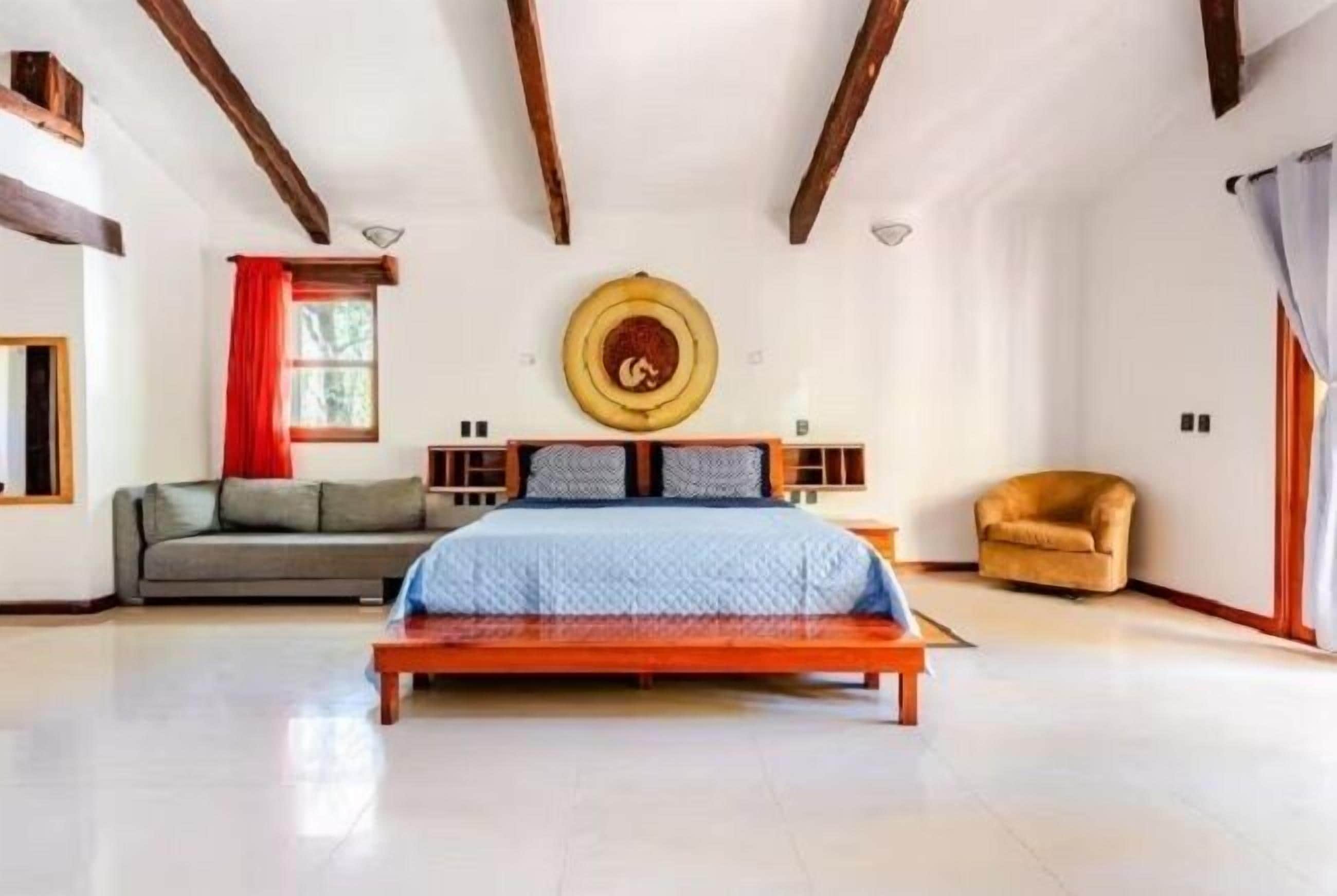 Superior Villa, Patio, Garden View | Individually decorated, individually furnished, desk, laptop workspace