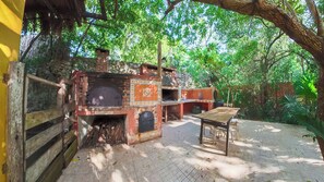 BBQ/picnic area