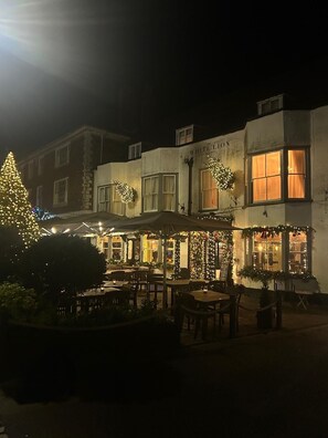 Outdoor dining - Idyllic Studio in Tenterden (Tenterden)