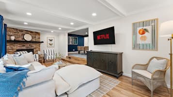 TV, lareira