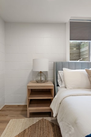 5 quartos, ferros/tábuas de passar roupa, Wi-Fi, roupa de cama
