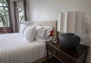 7 bedrooms, iron/ironing board, free WiFi, bed sheets