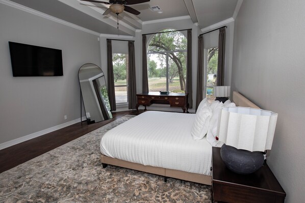 7 chambres, fer et planche à repasser, accès au Wi-Fi (inclus)