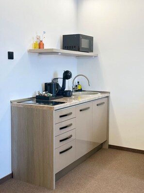 Microones i cafetera i tetera 