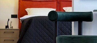 Olive Deluxe King Studio by Eclectic 6