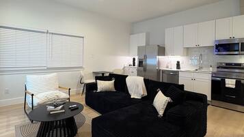 Smart TV, stereo