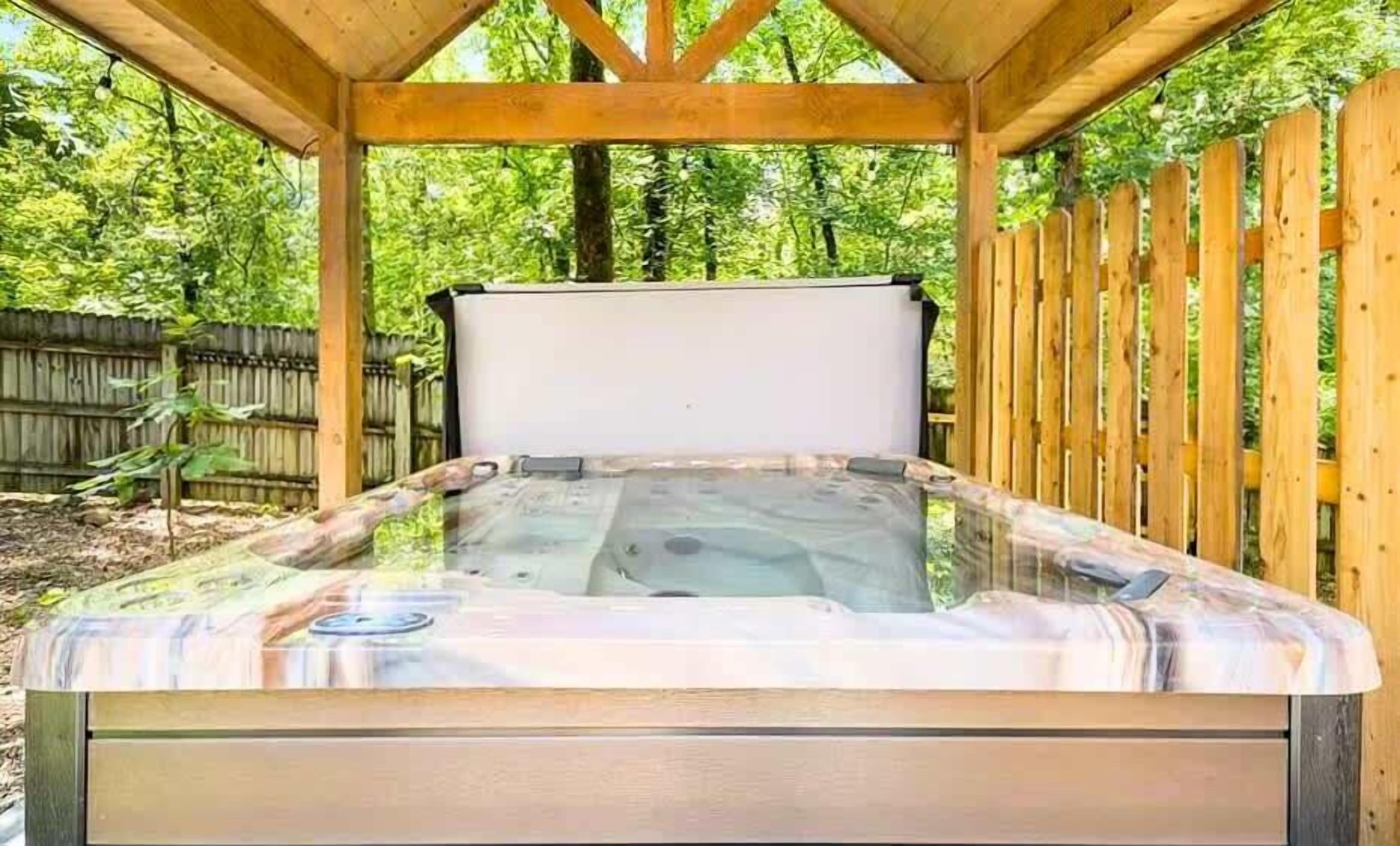 Bañera de hidromasaje al aire libre