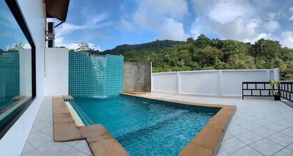 Hillside Studio Vacation Apartment with Pool