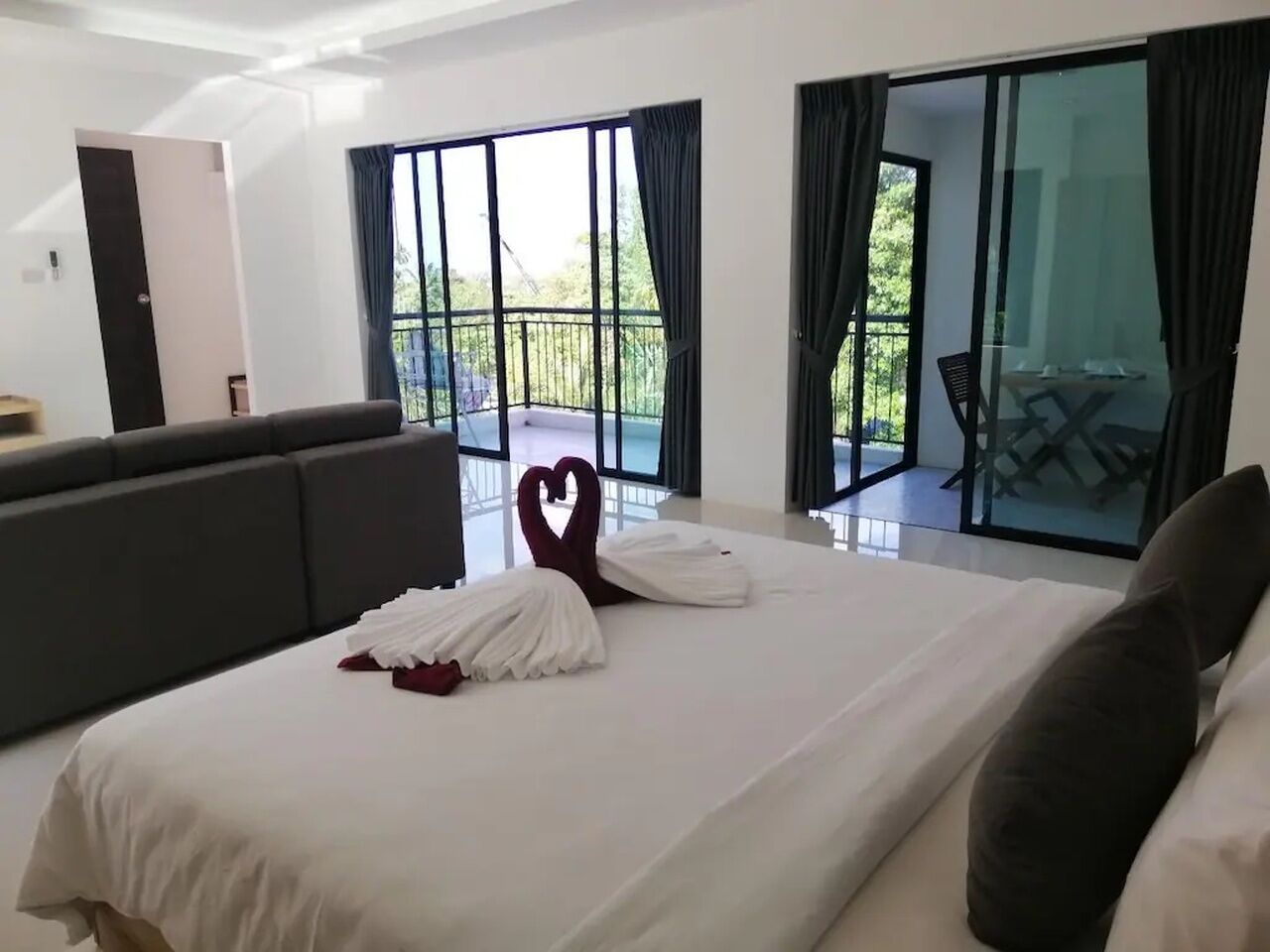 1 camera, Wi-Fi, lenzuola