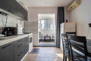 Microwave, oven, stovetop