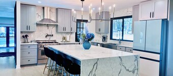 The blissful house in  Howard County with 3 bedrooms 3 bathrooms.