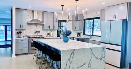 The blissful house in Howard County with 3 bedrooms 3 bathrooms.