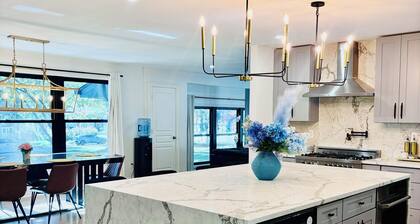 The blissful house in Howard County with 3 bedrooms 3 bathrooms.