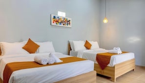 Family Twin Room, Balcony | Desk, free WiFi