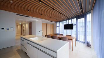 Villa, Balcony, Sea View | Private kitchen | Full-size fridge, microwave, stovetop, cookware/dishes/utensils