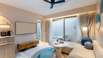 Villa, 1 chambre (Pool) | Coin séjour | Télévision LED de 43 pouces avec chaînes par satellite