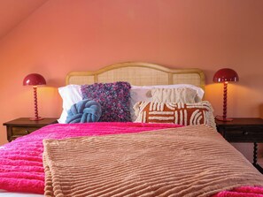 5 habitaciones, decoración personalizada y muebles diferentes 