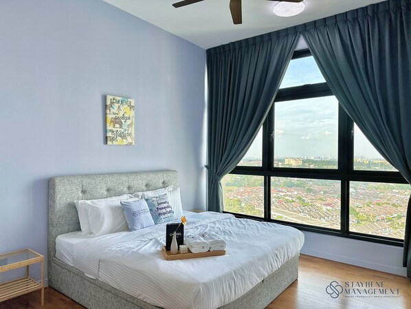 Comfort Apartment, Non Smoking, City View | Iron/ironing board, free WiFi - Paradigm Residence By Stayrene (Johor Bahru)