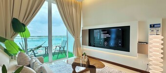 Paragon Suites CIQ By Stayrene