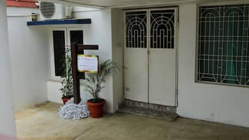 Bagian depan properti