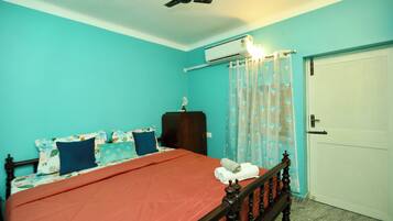 Family Villa | Premium bedding, blackout curtains, free WiFi, bed sheets