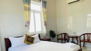 Blackout curtains, free WiFi - IU Beach Hotel Phu Quoc (Phu Quoc)