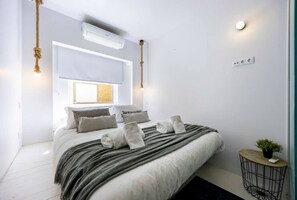 1 bedroom, iron/ironing board, WiFi