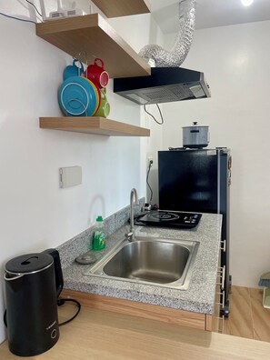 Microwave, stovetop