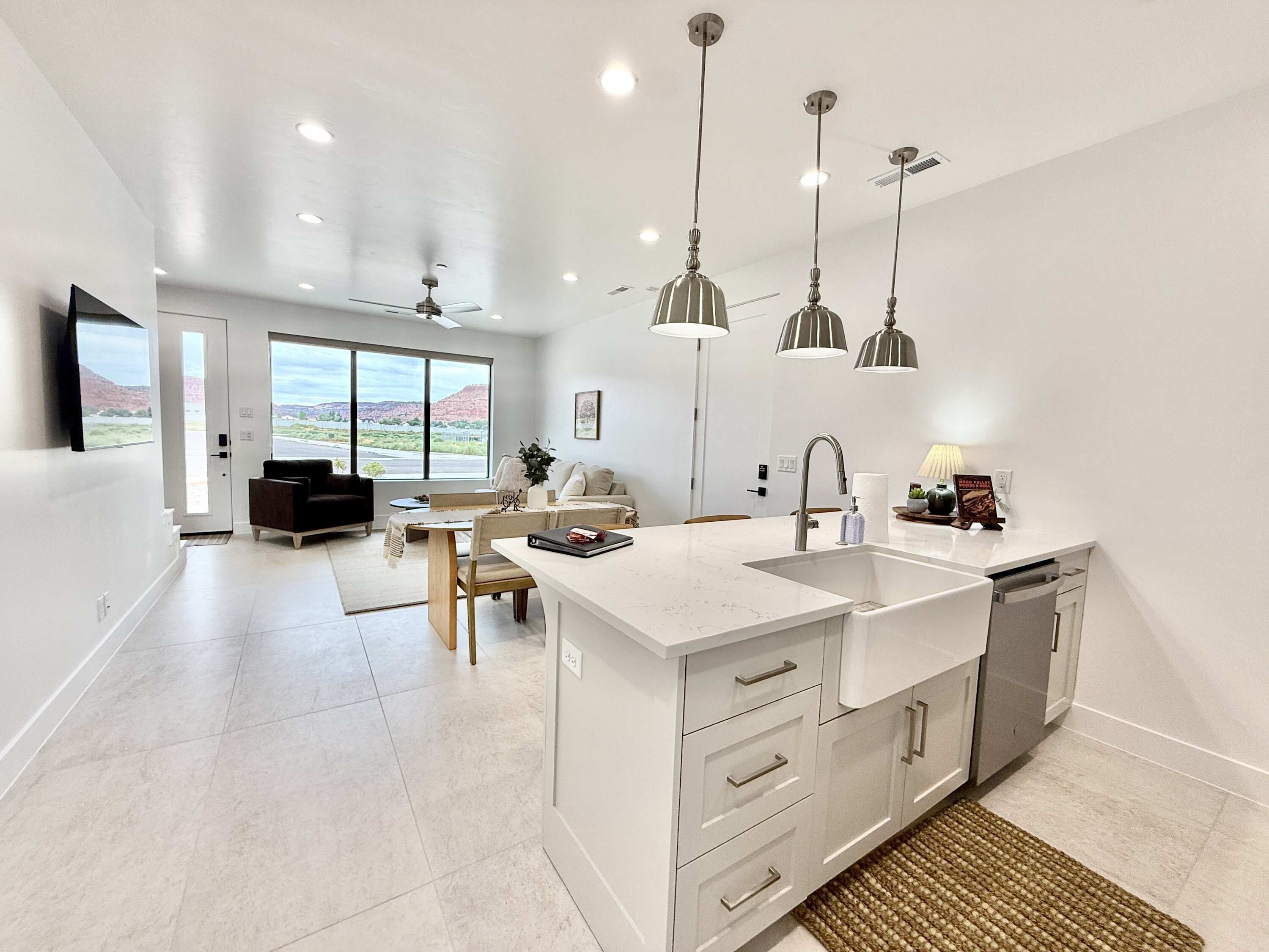 المنشأة من الداخل