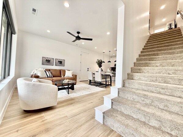 TV, offices - Fox Hollow F2, family townhome in Kanab, Near Zion and Bryce (Kanab)