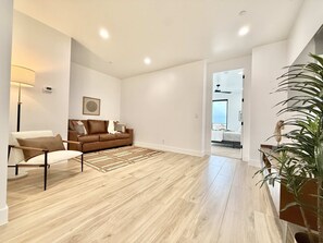 TV, offices - Fox Hollow F2, family townhome in Kanab, Near Zion and Bryce (Kanab)