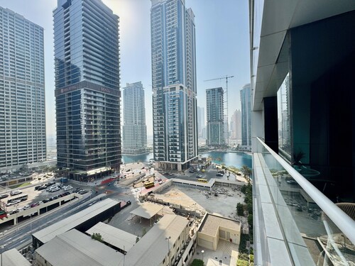 Cosmos Living Majestic Studio GCV2