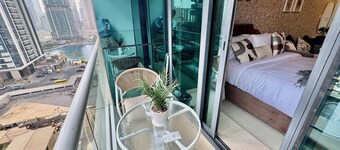 Cosmos Living Majestic Studio GCV2