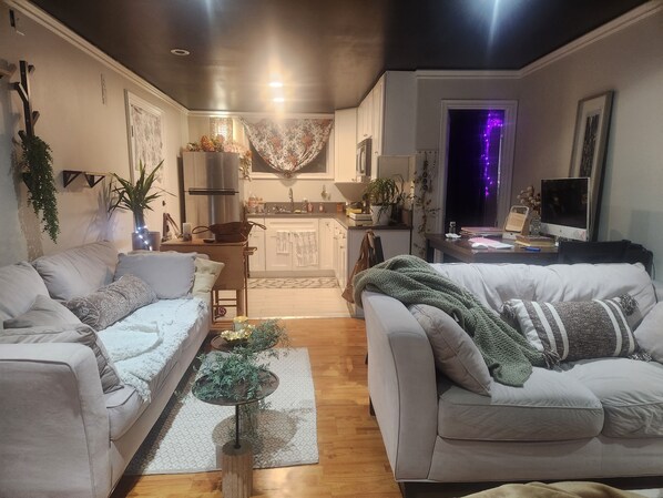 Smart TV, computer monitors, printers