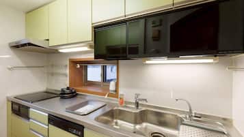 House | Private kitchen | Full-size fridge, microwave, stovetop, cookware/dishes/utensils