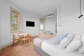 Family Quadruple Room, 2 Queen Beds, Non Smoking | Iron/ironing board, free WiFi