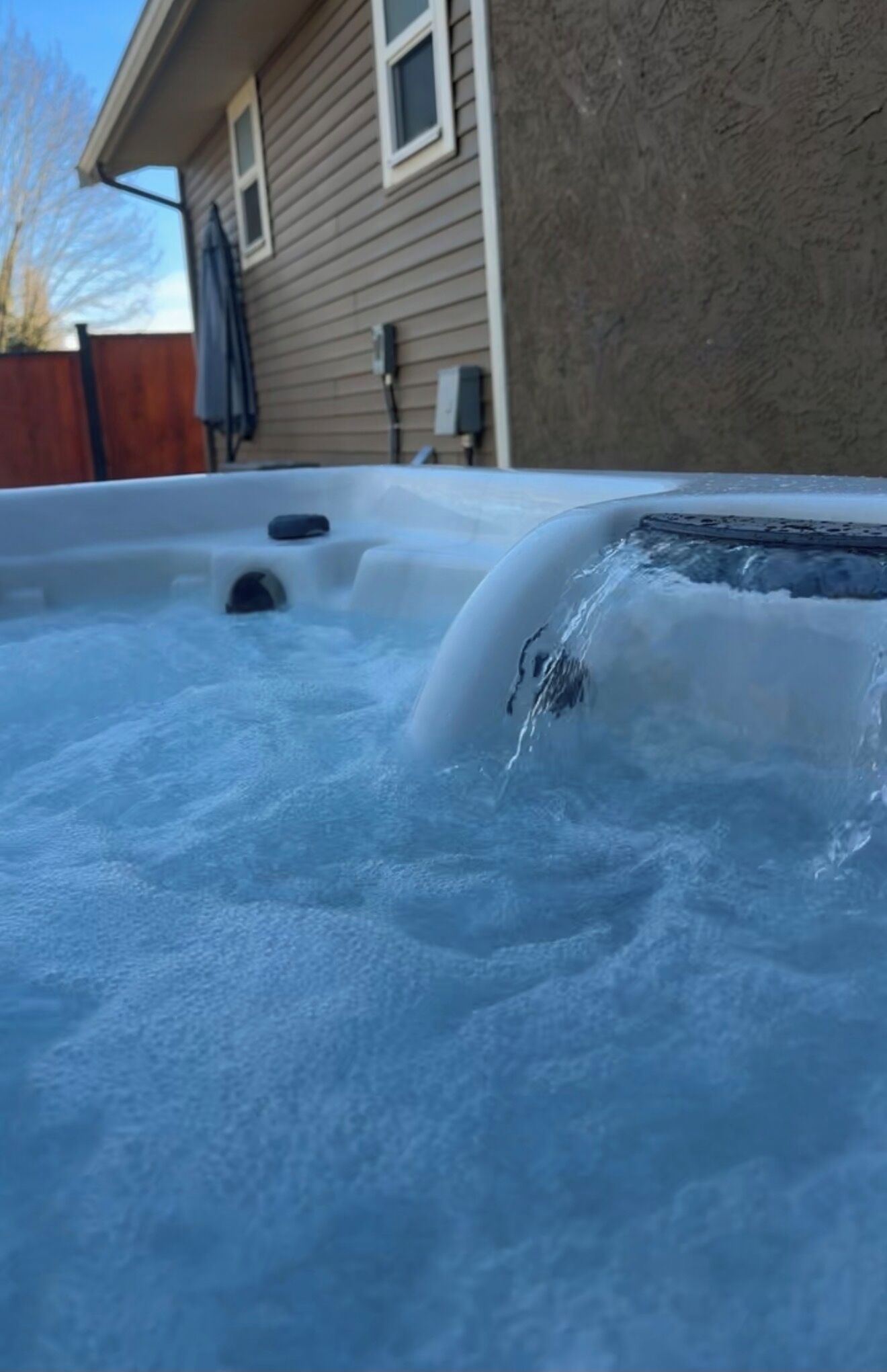 Outdoor spa tub